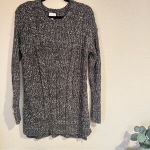 Isabel Maternity Gray Chunky Cable Knot Sweater, casual, cozy, warm, stretchy